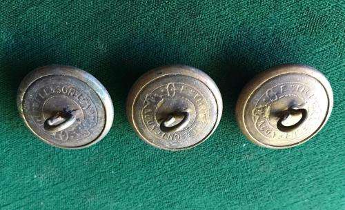 SA ARMOURED & INFANTRY CORPS PRETORIA REGIMENT-LARGE BRASS BUTTONS-WORN 1914-1933- SCARCE