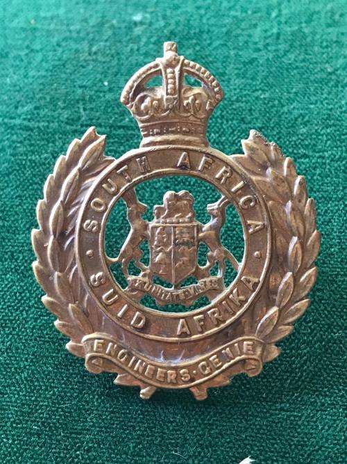 SA CORPS OF ENGINEERS CAP BADGE IN BRASS ADOPTED POST WW1-2 LUGS