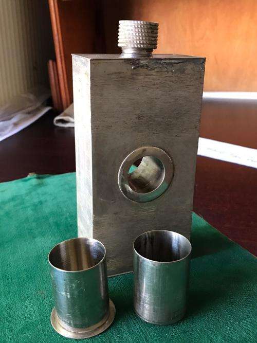 TIN LINED,GERMAN WELL MADE FLASK WITH 2 GLASSES-13 OZ-MEASURES 45X75 MM-HEIGHT 160MM