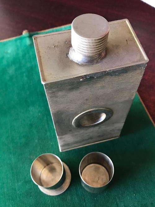 TIN LINED,GERMAN WELL MADE FLASK WITH 2 GLASSES-13 OZ-MEASURES 45X75 MM-HEIGHT 160MM