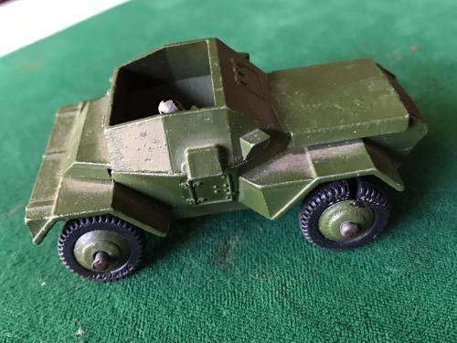 DINKY TOYS NO 673 MADE IN ENGLAND BY MECCANO-ORIGINAL PAINT-ORIGINAL TYRES