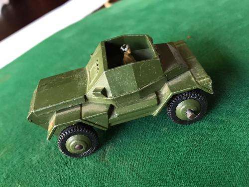DINKY TOYS NO 673 MADE IN ENGLAND BY MECCANO-ORIGINAL PAINT-ORIGINAL TYRES