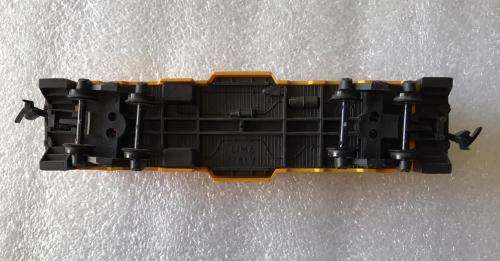 HO SCALE BY LIMA ITALY UNION PASIFIC CABOOSE