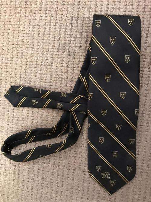 1995 WORLD CUP TIE-YOUNG MUNSTER R.F.C. 1895-1995