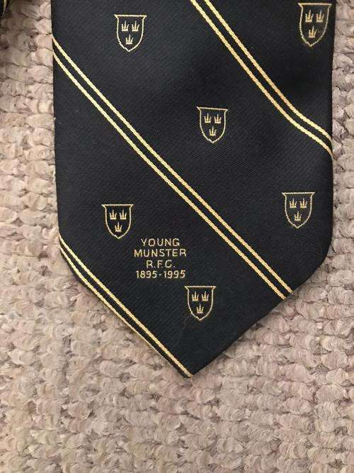 1995 WORLD CUP TIE-YOUNG MUNSTER R.F.C. 1895-1995