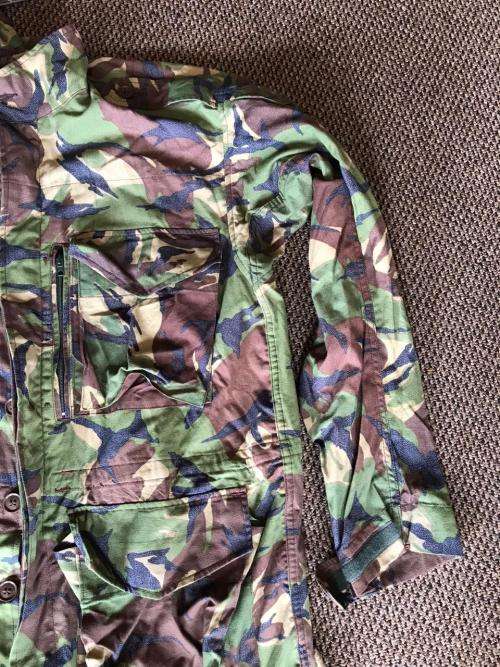 ORIGINAL RECCE COPY TANZANIAN CAMO JACKET WITH HOOD-CONDITION MINT-SIZE MEDIUM-MEASURES 65CM ARMPIT