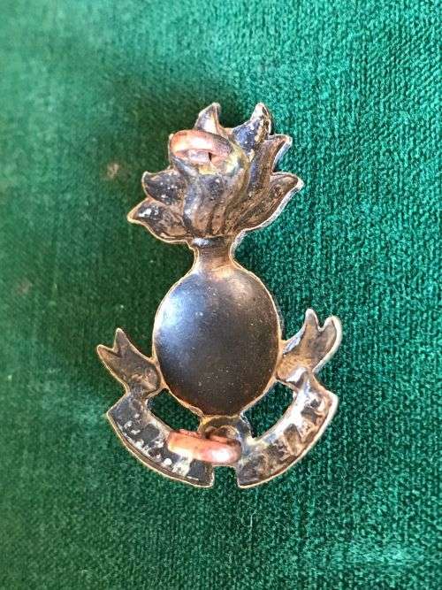 SA ENGINEERS CORPS COLLAR BADGE-WORN 1938-45- 2 LUGS