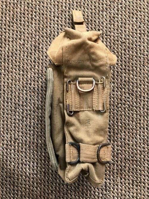 RHODESIAN WEBBING RADIO POUCH-GOOD CONDITION
