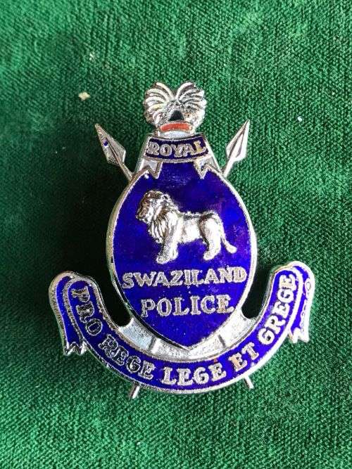 SWAZILAND POLICE CAP BADGE- 2 LUGS