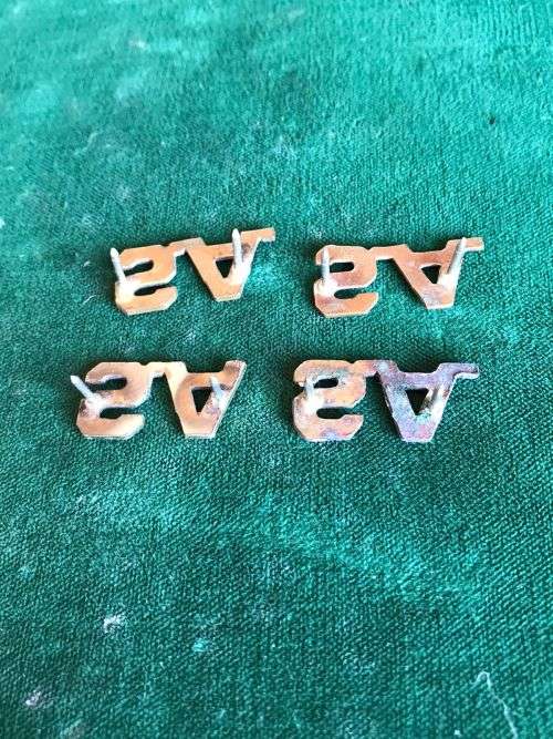 SA GILDING METAL AND BRASS TITLE PAIRS-WORN FROM THE 1950`S- PINS COMPLETE