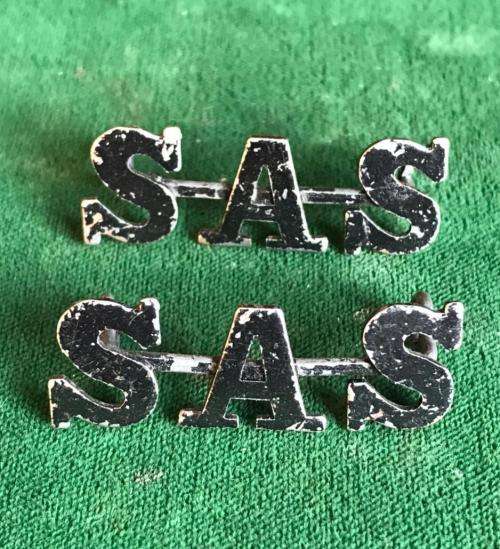 RHODESIA SAS TITLE PAIR-WORN 1970-1980- LUGS INTACT