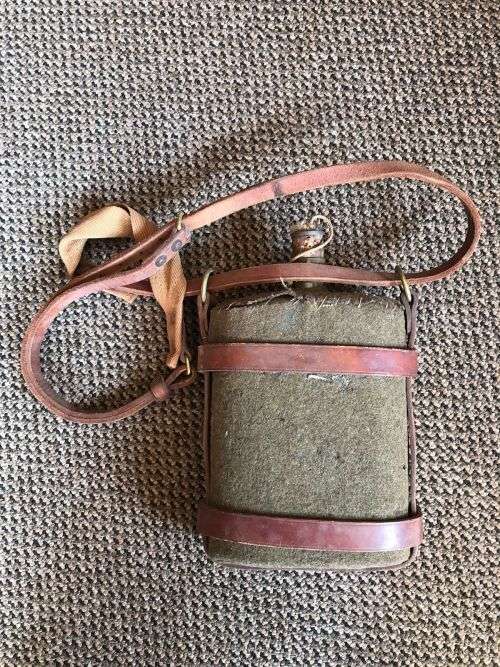 WW2 WATER BOTTLE WITH STRAP