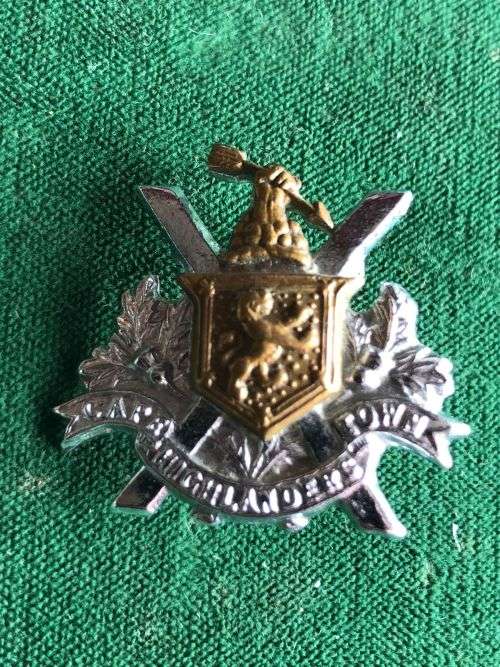 CAPE TOWN HIGHLANDERS BI-METAL COLLAR BADGE- 2 PINS