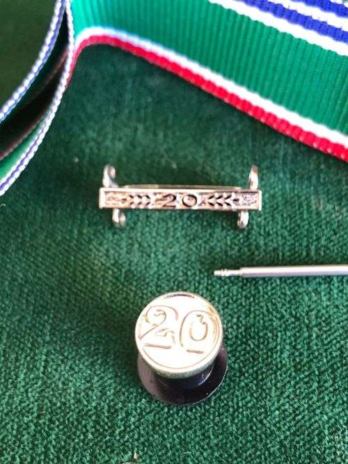 SANDF MINIATURE LONG SERVICE AWARD RIBBON CLASP AND BUTTON BADGE