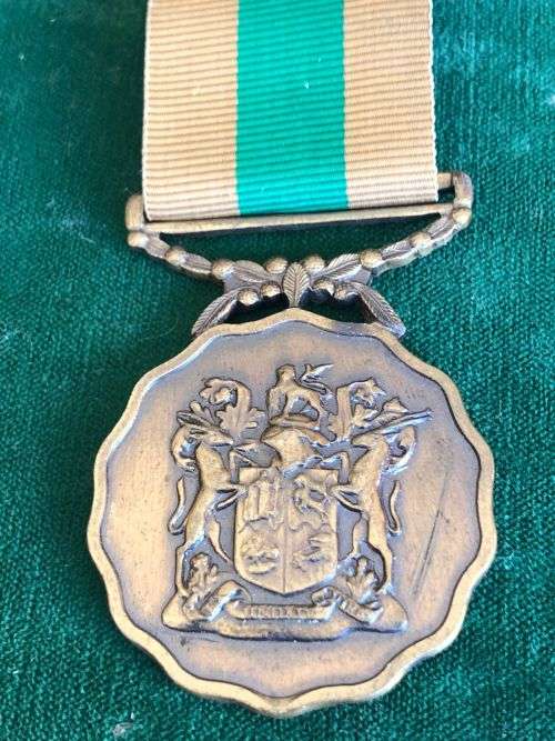 FULL SIZE GOOD SERVICE MEDAL-BRONZE 1975- (10 YEARS)