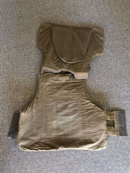 SADF PERIOD BULLET PROOF VEST, NUTRIA WITH STEEL PLATES COMPLETE-GOOD CONDITION