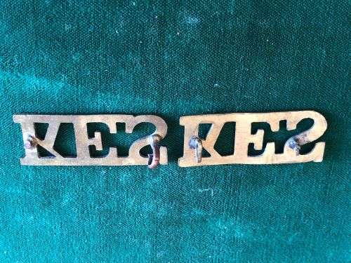 KING EDWARD THE 7TH SCHOOL TITLE PAIR-BRASS -ONE LUG ON EACH MISSING