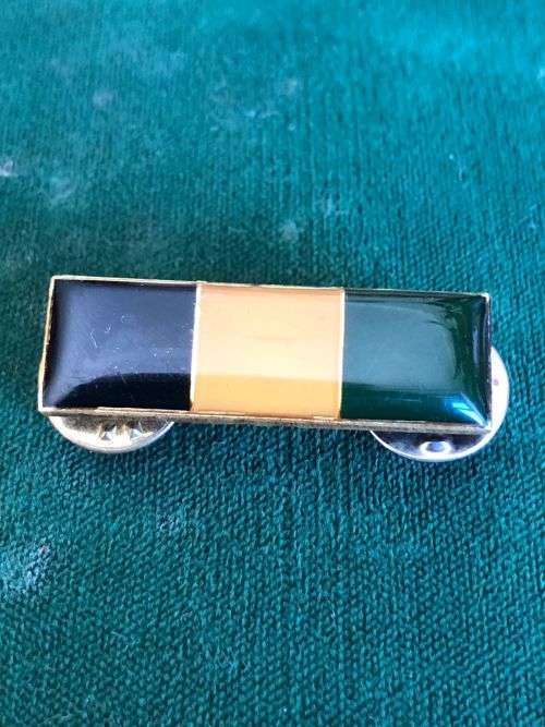 SA INFANTRY CORPS BERET BAR 2ND TYPE- BLACK/YELLOW/GREEN- SMALLER VARIATION- 2 PINS-VERY GOOD CONDIT