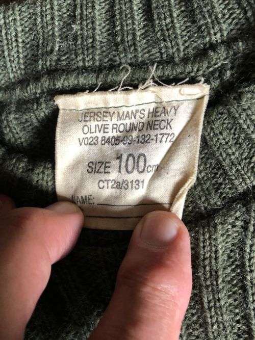 RHODESIAN MENS JERSEY SIZE LARGE-MEASURES 60CM ARMPIT TO ARMPIT-USED BUT GOOD CONDITION-BRITISH PARA