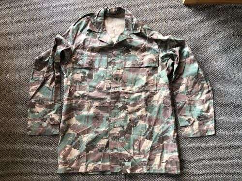 32 BATTALION CAMO JACKET,SUMMER PATTERN-SIZE MEDIUM-MEASURES 57 CM ARMPIT TO ARMPIT-CONDITION VERY G