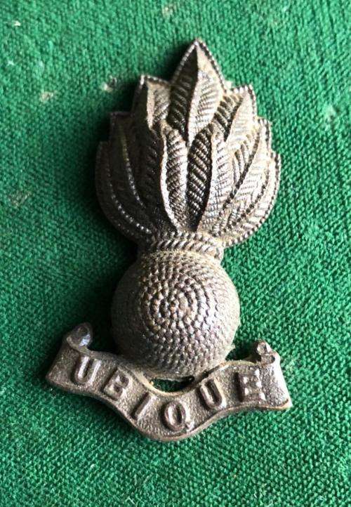 TRANSVAAL HORSE ARTILLERY BRASS COLLAR BADGE- NO LUGS