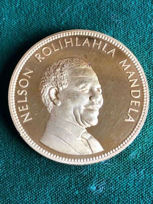 1994-1999 SOUTH AFRICA`S PRESIDENT NELSON MANDELA COIN-GOLD PLATED DIAMETER 38 MM-WEIGHT 28,8 G