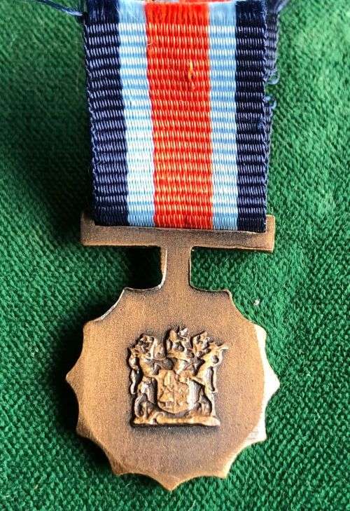 MINIATURE MILITARY MERIT MEDAL (MMM) 1987