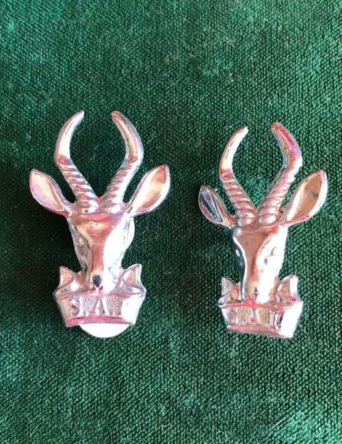 SA INFANTRY CHROME COLLAR BADGE PAIR-PINS INTACT