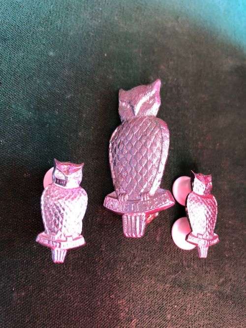 MILITARY INTELLIGENCE CAP AND COLLARS -CHROMED-WORN POST 1971-PINS + LUGS INTACT