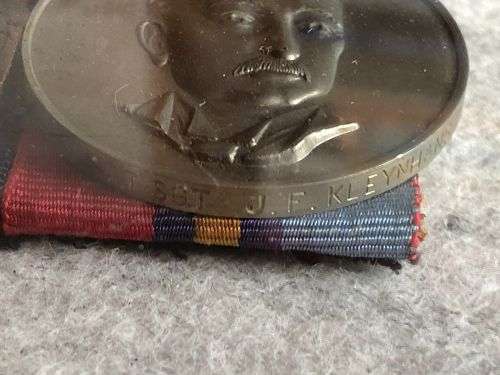 RHODESIA COLLECTION OF MEDALS AND BADGES WITH COMMENDATIONS-JOHN FRANK KLEYNHANS WAS A WARRANT OFFIC