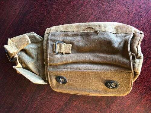 RHODESIA BUSH WAR PERIOD PATTERN 64 WEBBING POUCH FOR RADIO-MARKED IN THE LID