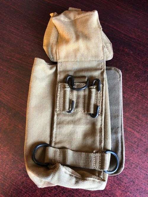 RHODESIA BUSH WAR PERIOD PATTERN 64 WEBBING POUCH FOR RADIO-MARKED IN THE LID