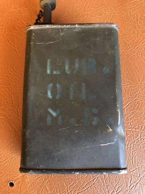 BROWNING MG OIL BOTTLE-VERY GOOD CONDITION WITH NO RUST-COMPLETE-HEIGHT 16,5 CM-BASE MEASURES 8X4 CM