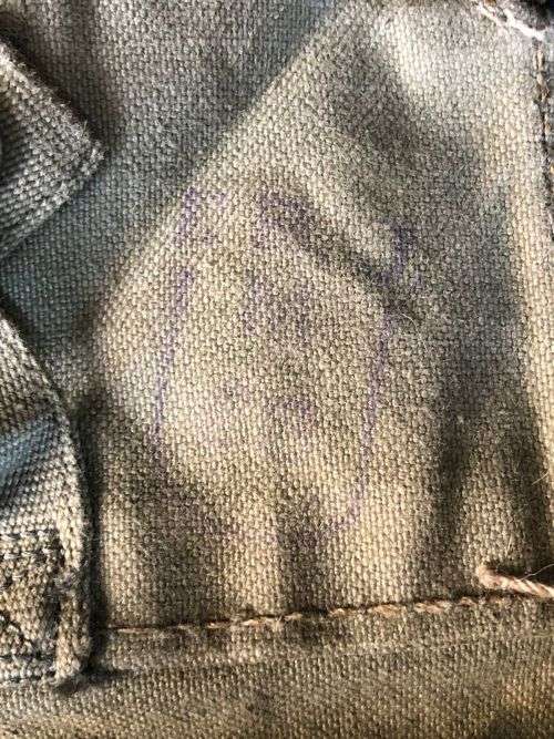 RHODESIAN BUSH WAR PERIOD,KIDNEY POUCHES PATTERN 64-ORIGINAL COMBAT USED-MANUFACTURERS MARKINGS-OLIV