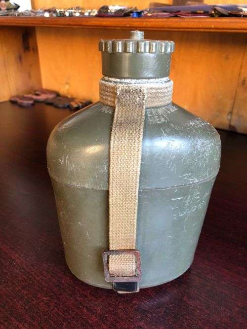 RHODESIAN BUSH WAR PERIOD WATER BOTTLE-COMPLETE CONDITION