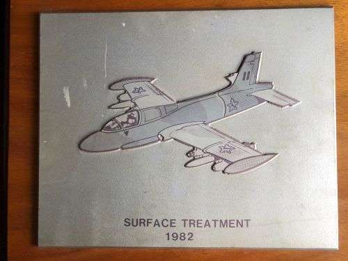 SAAF IMPALA-HEAVY,LOOKS LIKE SOLID ALUMINIUM PLAQUE ON WOOD OF A IMPALA-SURFACE TREATMENT 1982-THE S