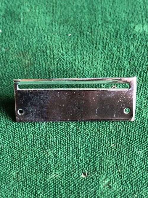 SINGLE MEDAL BARS-LENGTH 35 MM-WIDTH 15 MM-STICK PIN INTACT