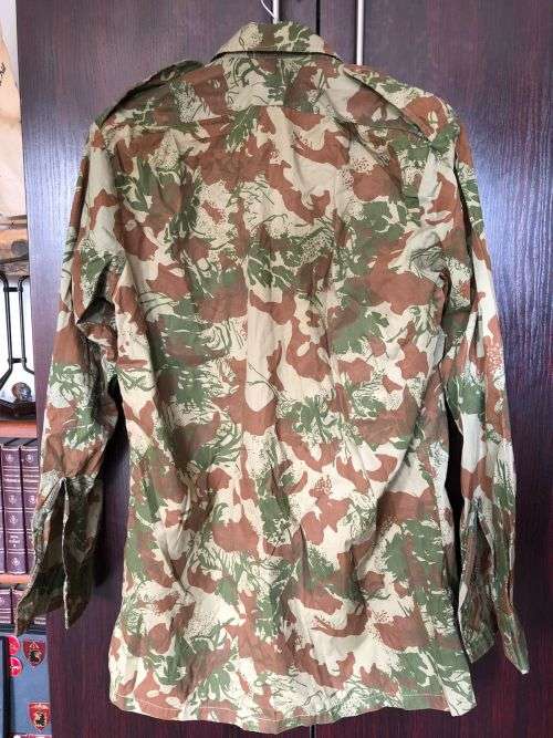 POLICE TASK FORCE 2ND PATTERN CAMO LONG SLEEVE SHIRT-SIZE MEDIUM-MEASURES 56 CM ARMPIT TO ARMPIT-CON