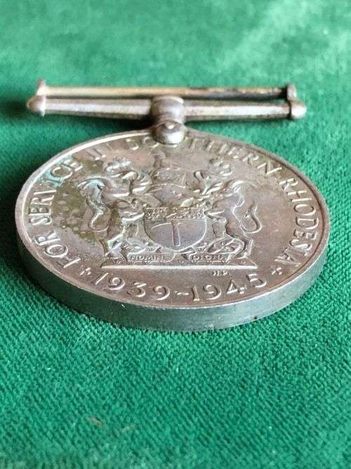 FULL SIZE SOUTHERN RHODESIA WAR SERVICE MEDAL-UNNAMED AS ISSUED -ONLY 1700 EVER AWARDED-THIS VERY SC