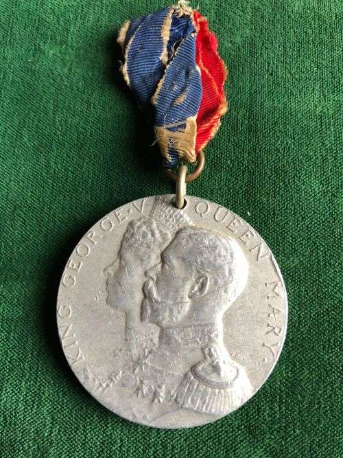 SALISBURY RHODESIA 1919 PEACE CELEBRATIONS MEDALLION-DIAMETER 45 MM