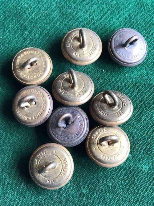 SA TUNIC BUTTONS GILT (PERMANENT FORCE) WORN FROM 1923-1945- 9 IN TOTAL- DIAMETER 16 MM