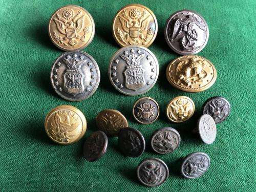 VSA MILITARY BUTTONS-MIXED LOT OF 17-SOLD TOGETHER-DIAMETER 28 ,20 AND 16 MM