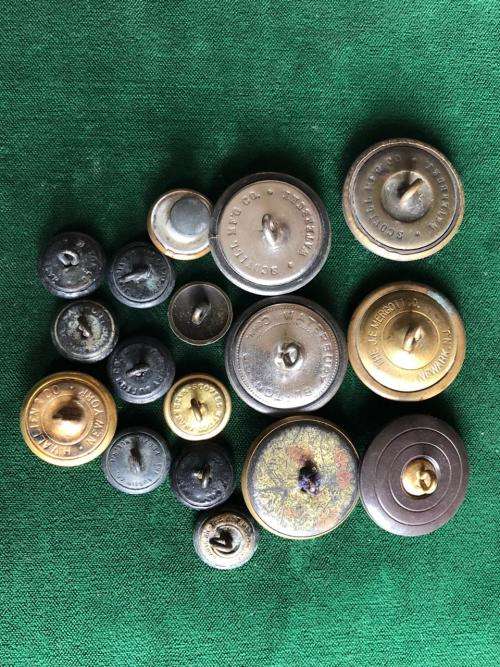 VSA MILITARY BUTTONS-MIXED LOT OF 17-SOLD TOGETHER-DIAMETER 28 ,20 AND 16 MM