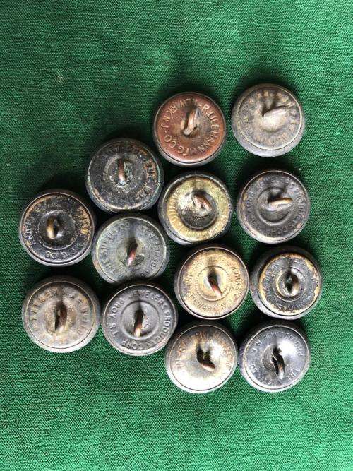 VSA MILITARY BUTTONS-DIAMETER 22M- 13 SOLD TOGETHER