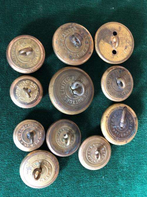 MIXED LOT OF 11 NAVY BUTTONS-DIAMETERS 23,19 AND 17 MM