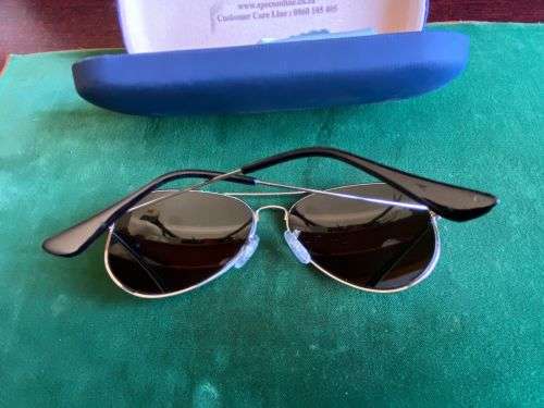 VINTAGE RAYBAN AVIATOR`S SUNGLASSES (NOT ORIGINAL BOX)