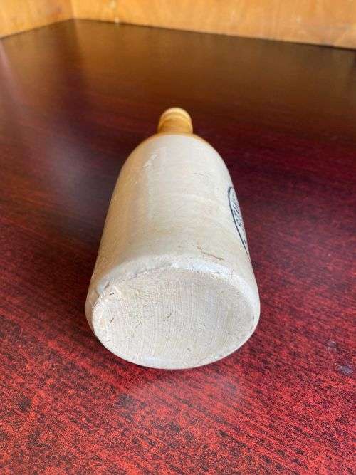 STANGER MINERAL WATER WORKS GINGER BEER BOTTLE