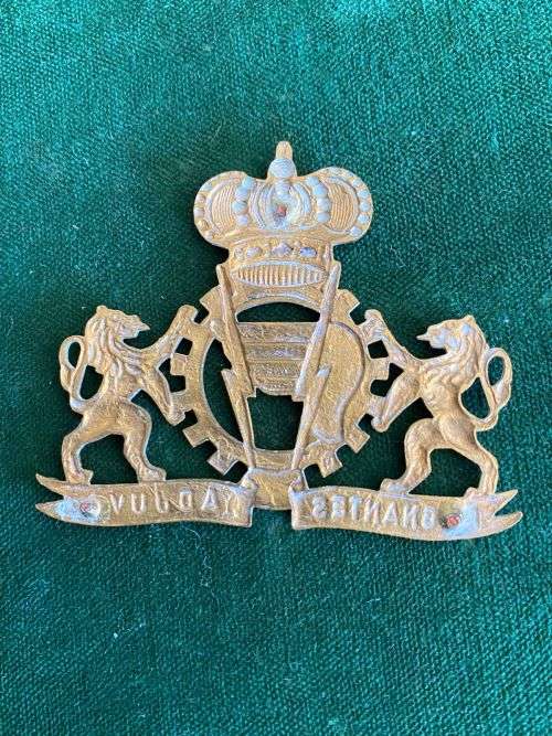 BELGIUM ARMY DRIVERS LOGISTICAL CAP BADGE- NO LUGS