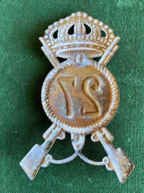 ITALIAN WW2 INFANTRY CAP BADGE- NO LUGS- 27 REGIMENT