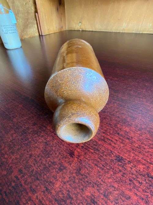 W.F. KELLY BARKLY EAST GINGER BEER BOTTLE-VERY GOOD CONDITION- NO DAMAGE